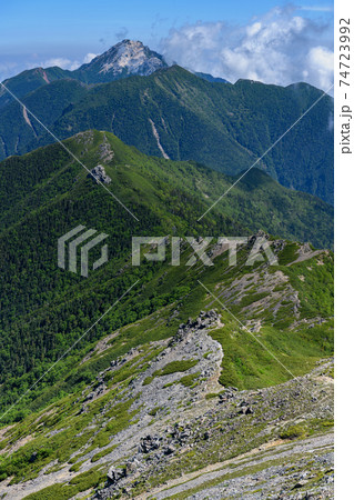 北岳から見た甲斐駒ヶ岳  74723992