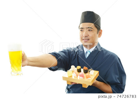 笑顔の寿司職人 74726783