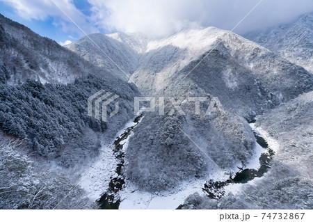 祖谷ひの字渓谷冬景色 74732867