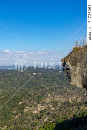 鋸山 地獄のぞき スリル満点の絶景 鋸山 地獄のぞき スリル満点の絶景 74733063