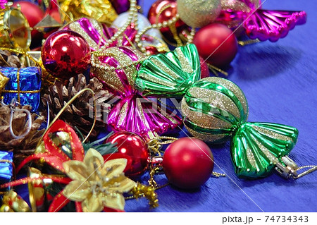 クリスマス飾りの写真素材