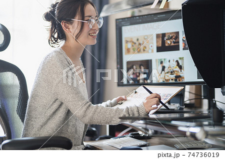 在宅デザイナー 74736019