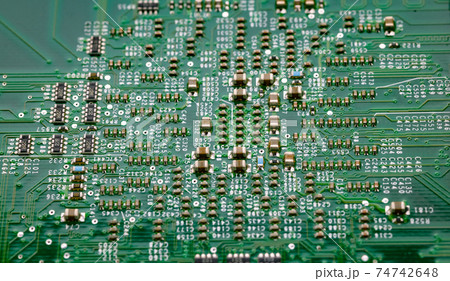 コンピューターの複雑な電子回路 コンピューターの複雑な電子回路 74742648