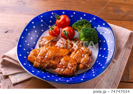 鶏肉のしょうゆ煮 鶏肉のしょうゆ煮 74747034