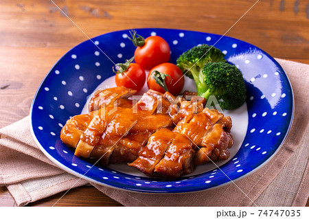 鶏肉のしょうゆ煮 鶏肉のしょうゆ煮 74747035