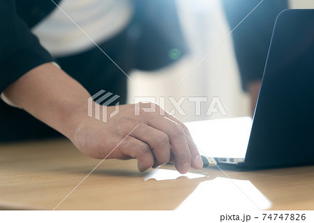 パソコンのセキュリティイメージ パソコンのセキュリティイメージ 74747826