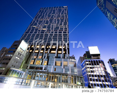 夕暮れの渋谷ストリーム 東京都 夕暮れの渋谷ストリーム 東京都 74750784