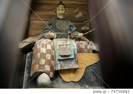 不思議な話ですが世界で一番大きなピラミッドがなんと日本の信州信濃の山奥に有ります。（皆神神社） 74750882