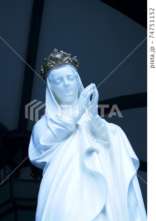 聖母マリア像の祈りの写真素材 [74751152] - PIXTA