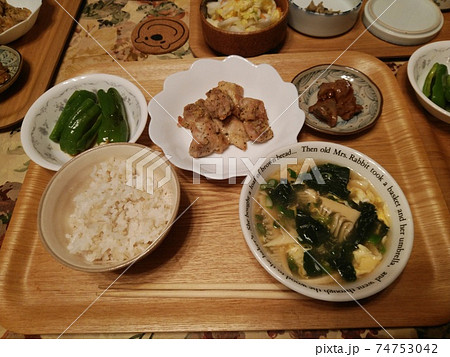 鳥の香草焼き夕食 74753042