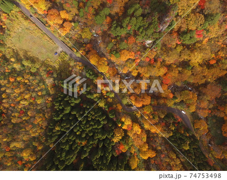 ちょうちん岩周辺の紅葉 空撮 ちょうちん岩周辺の紅葉 空撮 74753498