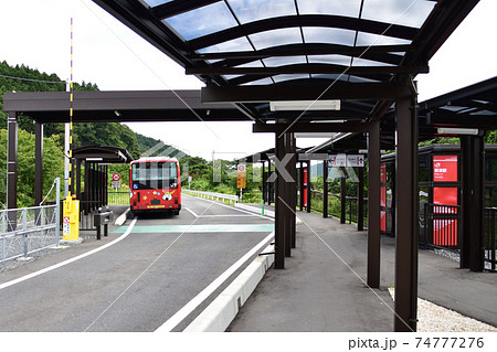 JR東日本、気仙沼線柳津駅の風景 JR東日本、気仙沼線柳津駅の風景 74777276