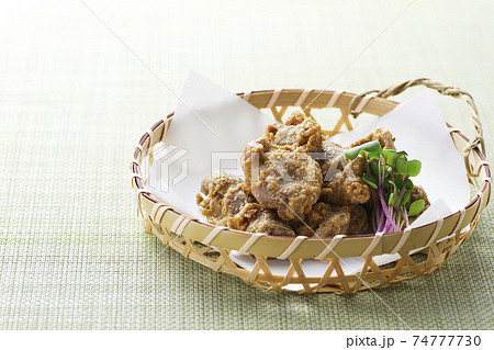 鶏の砂肝ピリ辛揚げ2 74777730