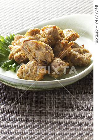 鶏の砂肝ピリ辛揚げ36 74777749