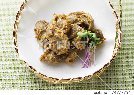 鶏の砂肝ピリ辛揚げ8 鶏の砂肝ピリ辛揚げ8 74777754