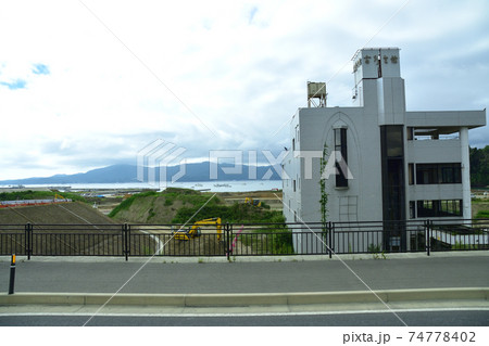 柳津駅から気仙沼駅までの気仙沼線BRT車窓からの風景 74778402