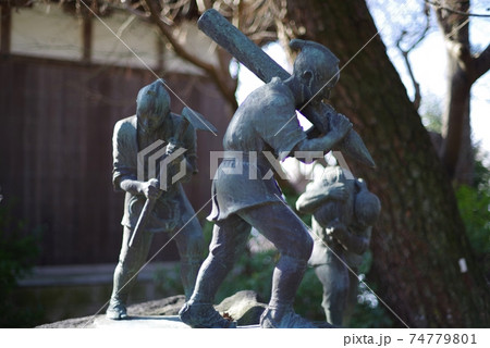 治水神社の薩摩義士像⑤ 74779801