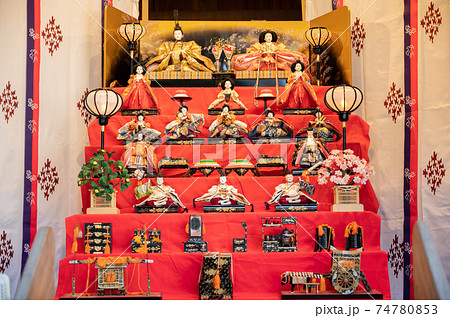 太子堂八幡神社境内神楽殿のお雛様 太子堂八幡神社境内神楽殿のお雛様 74780853