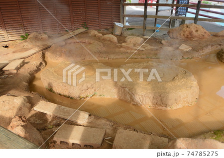 別府地獄めぐり「かまど地獄(四丁目)」（別府温泉 鉄輪･亀川地域／大分県別府市） 74785275