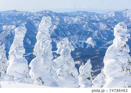 日本三大樹氷　森吉山 74786463