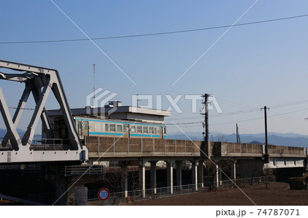 ワンマン列車 74787071