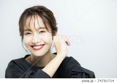 メイクアップ 74791714