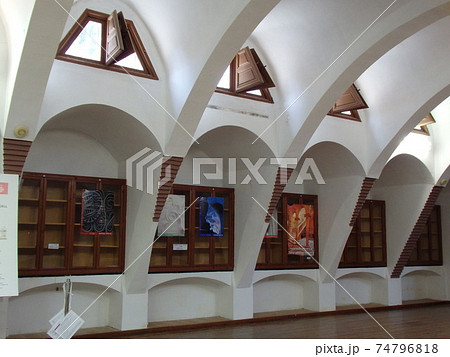 スペイン旅行よりガウディ建築のグエル別邸 74796818