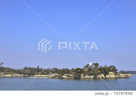 宮城　松島湾の小さな港からの風景 74797690