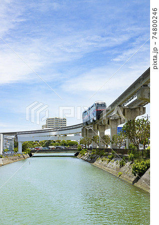 旭橋駅周辺 ゆいレールの走る風景 旭橋駅周辺 ゆいレールの走る風景 74800246