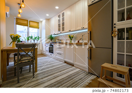 cozy modern kitchen interior cozy modern kitchen interior 74802173
