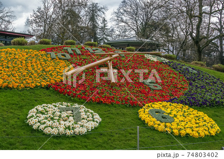 flower Clock, Geneva, Switzerlad 74803402