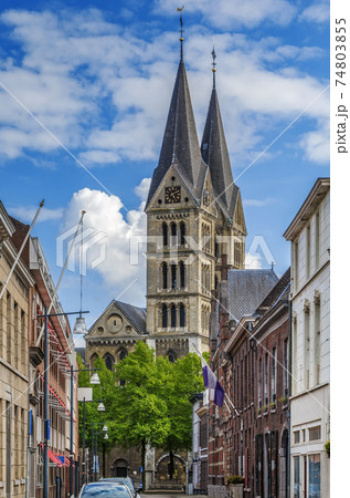 Street in Roermond, Netherlands Street in Roermond, Netherlands 74803855