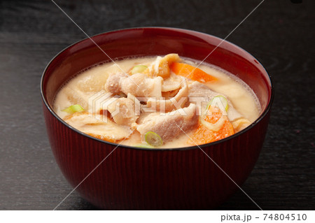 豚肉の粕汁 豚肉の粕汁 74804510
