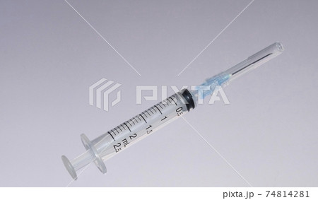 医療用注射器,病院で使用 74814281