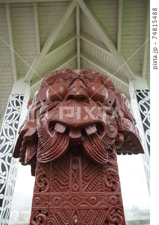 マオリ族の彫刻。 · www.cetraslp.gob.mx