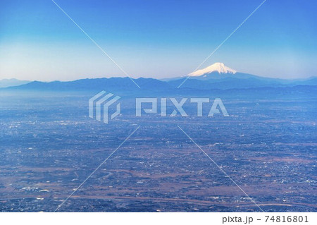 富士山と関東平野の風景　空撮 74816801