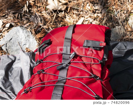 赤いバックパック 赤いバックパック 74820096