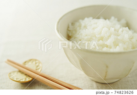 炊き立てご飯 74823626