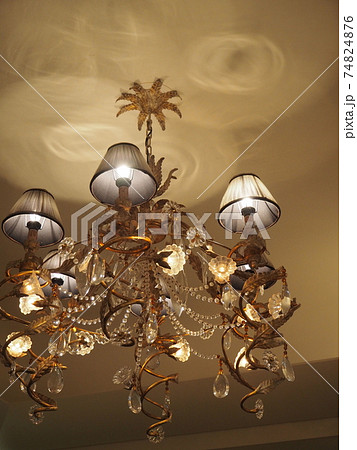 ゴージャスな照明2 74824876