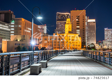 《神奈川県》横浜港町の夜景・象の鼻パーク 《神奈川県》横浜港町の夜景・象の鼻パーク 74825617