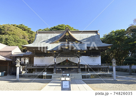 酒列磯前神社の拝殿 74826035