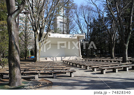 仙台市青葉区　勾当台公園　野外音楽堂 74828340