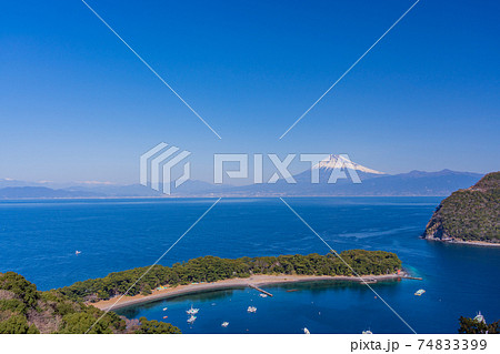 （静岡県）西伊豆戸田から望む富士山 74833399