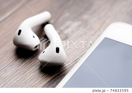 イヤホン　ワイヤレス 74833595