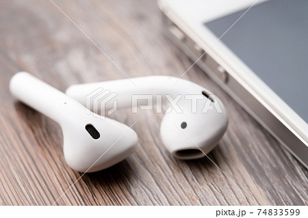 イヤホン　ワイヤレス 74833599