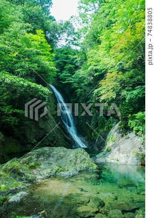 飛騨金山横谷峡四つの滝の写真素材 7405