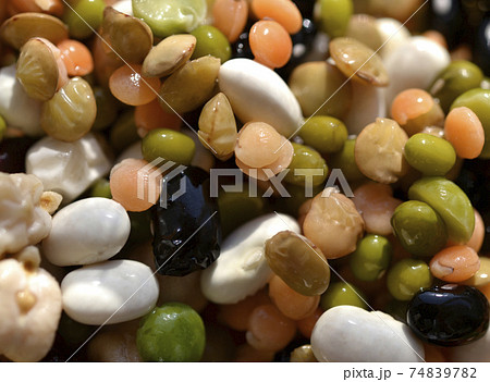 grain beans, lentils, chickpeas grain beans, lentils, chickpeas 74839782