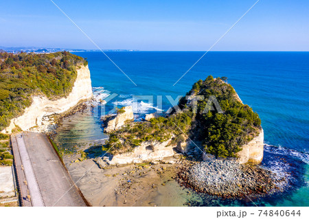 冬の高戸小浜海岸（茨城県高萩市） 74840644