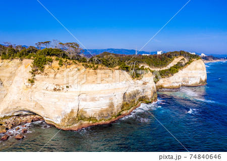 冬の高戸小浜海岸（茨城県高萩市） 74840646