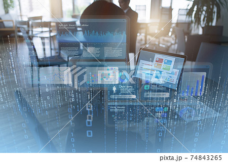 ビジネスウーマン 74843265